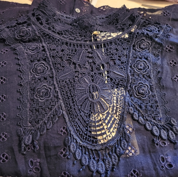 Doen Eyelet Blouse/Top in Navy Blue - Picture 5 of 12
